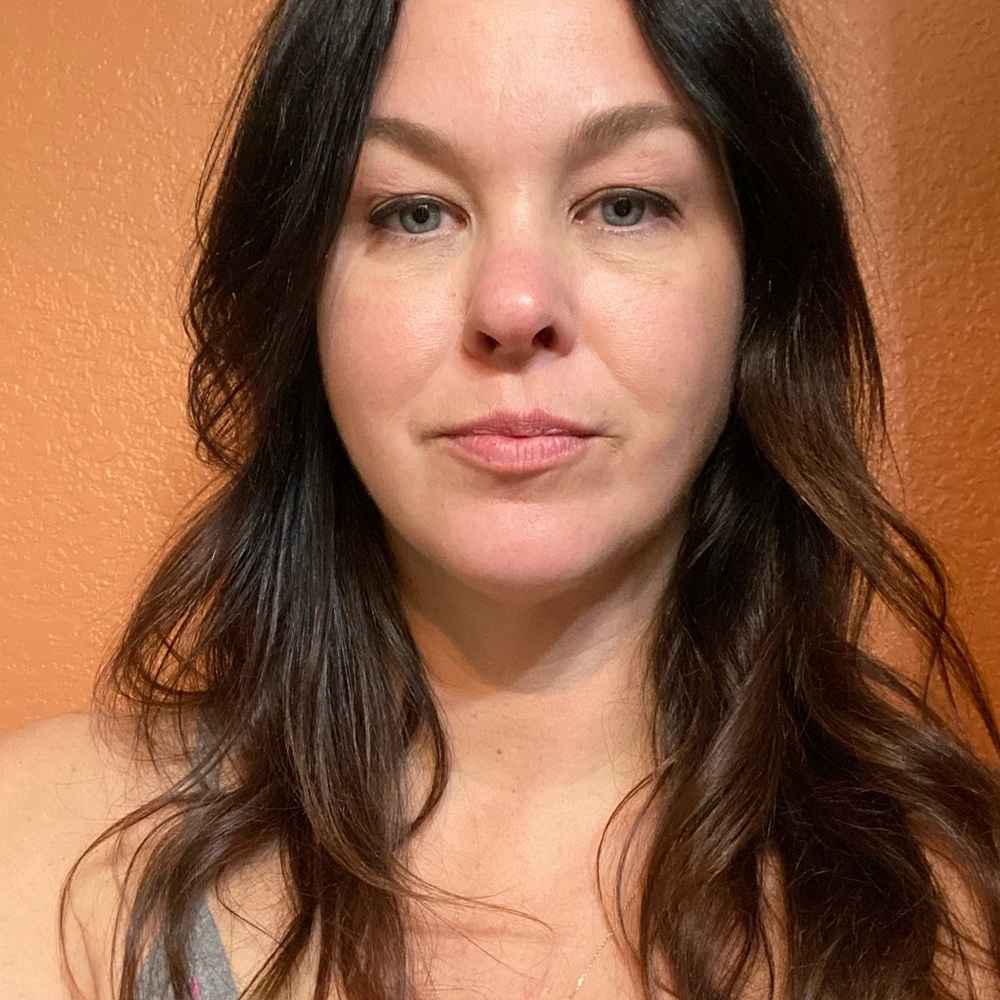 Meet your Posher, Shana